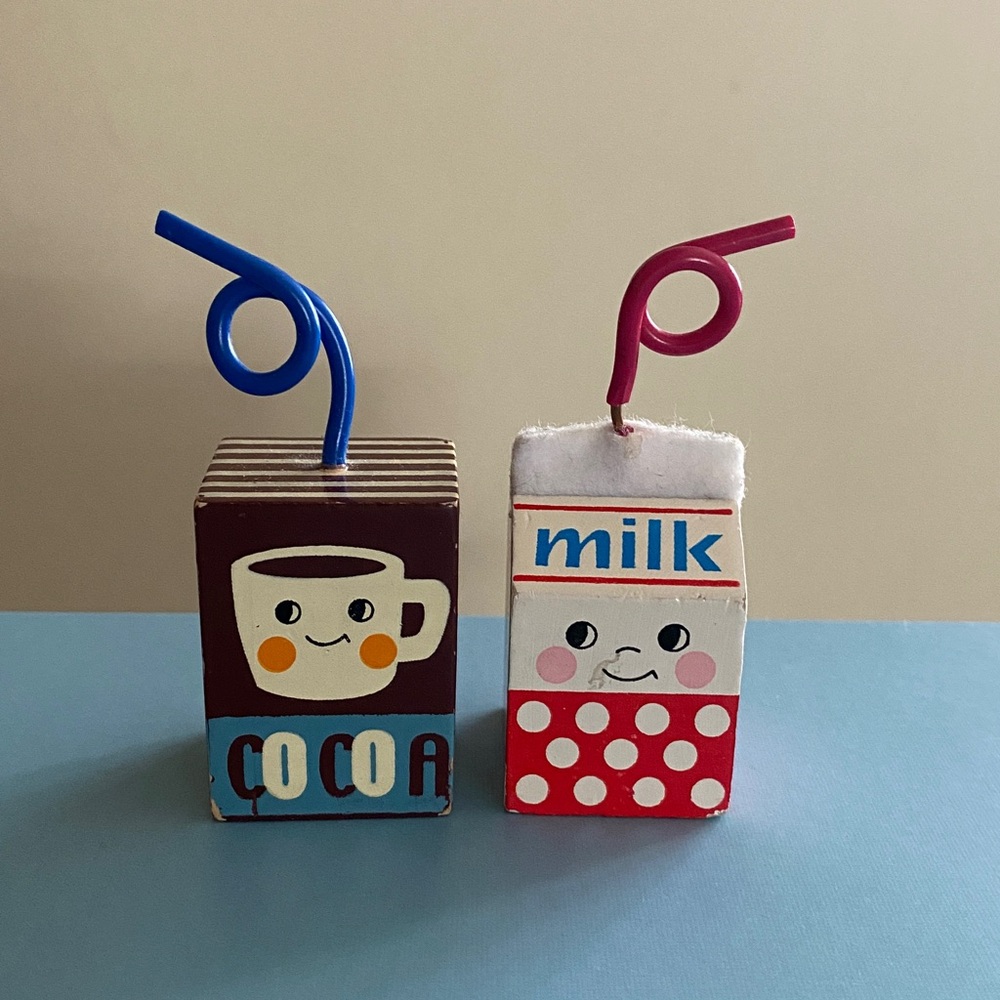 Cocoa and Milk Carton Shape Memo Clip/Card Holder